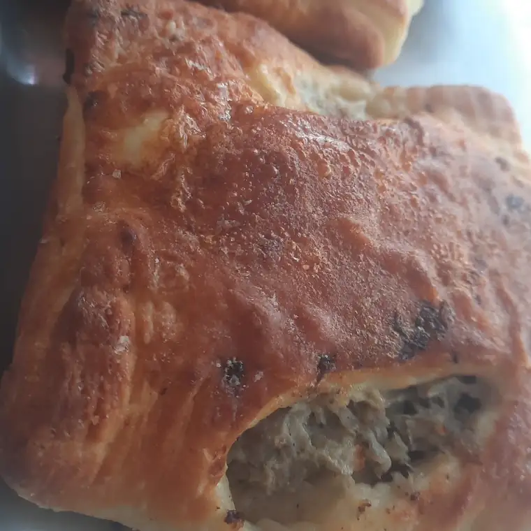 Pieczony pasztecik z nadzieniem